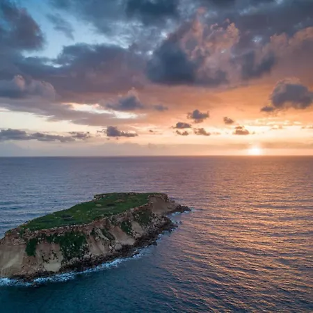 Blue Bay Nicole Villa