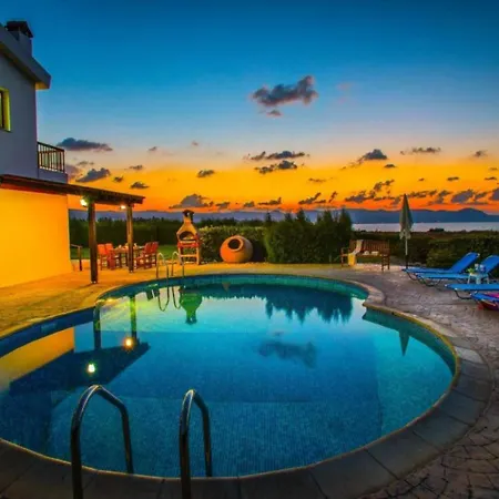 Villa Blue Bay Nicole Mavroli