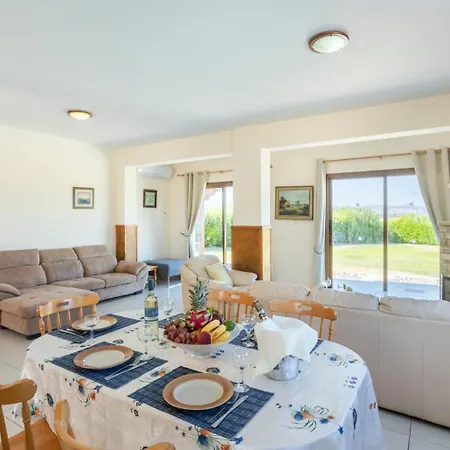 Blue Bay Nicole Villa