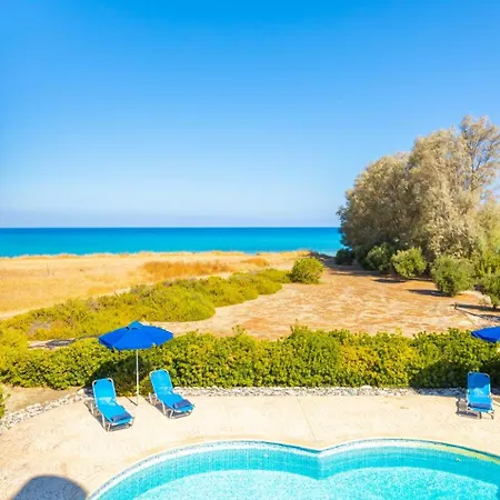 Villa Blue Bay Nicole Mavroli