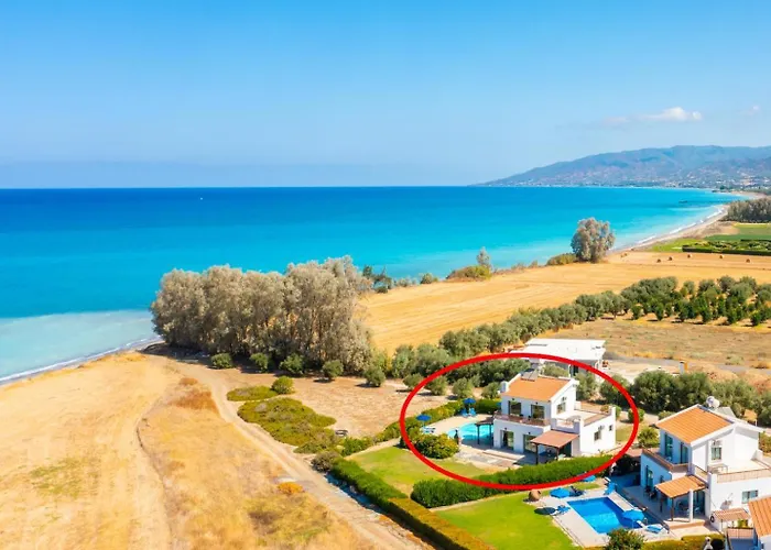 Blue Bay Nicole Vila *