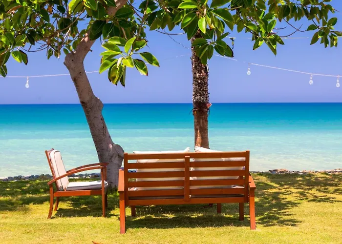 Blue Bay Nicole * Mavroli